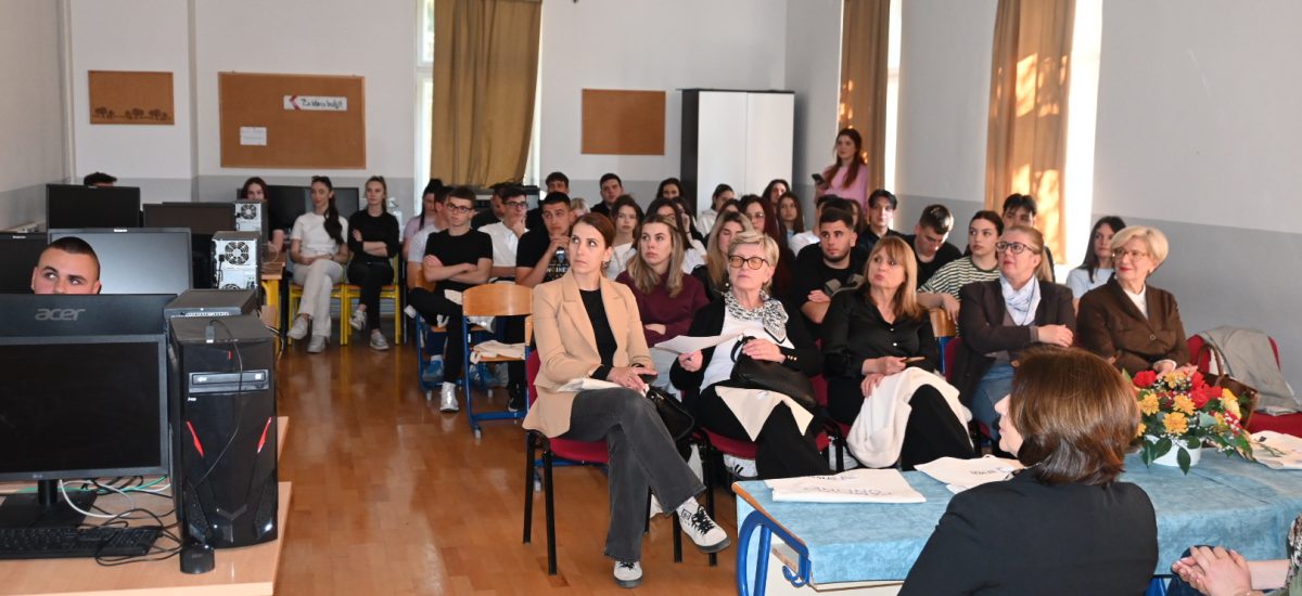 Završnica projekta „Pametno online“: Povelja digitalne odgovornosti kao zalog za sigurniji internet